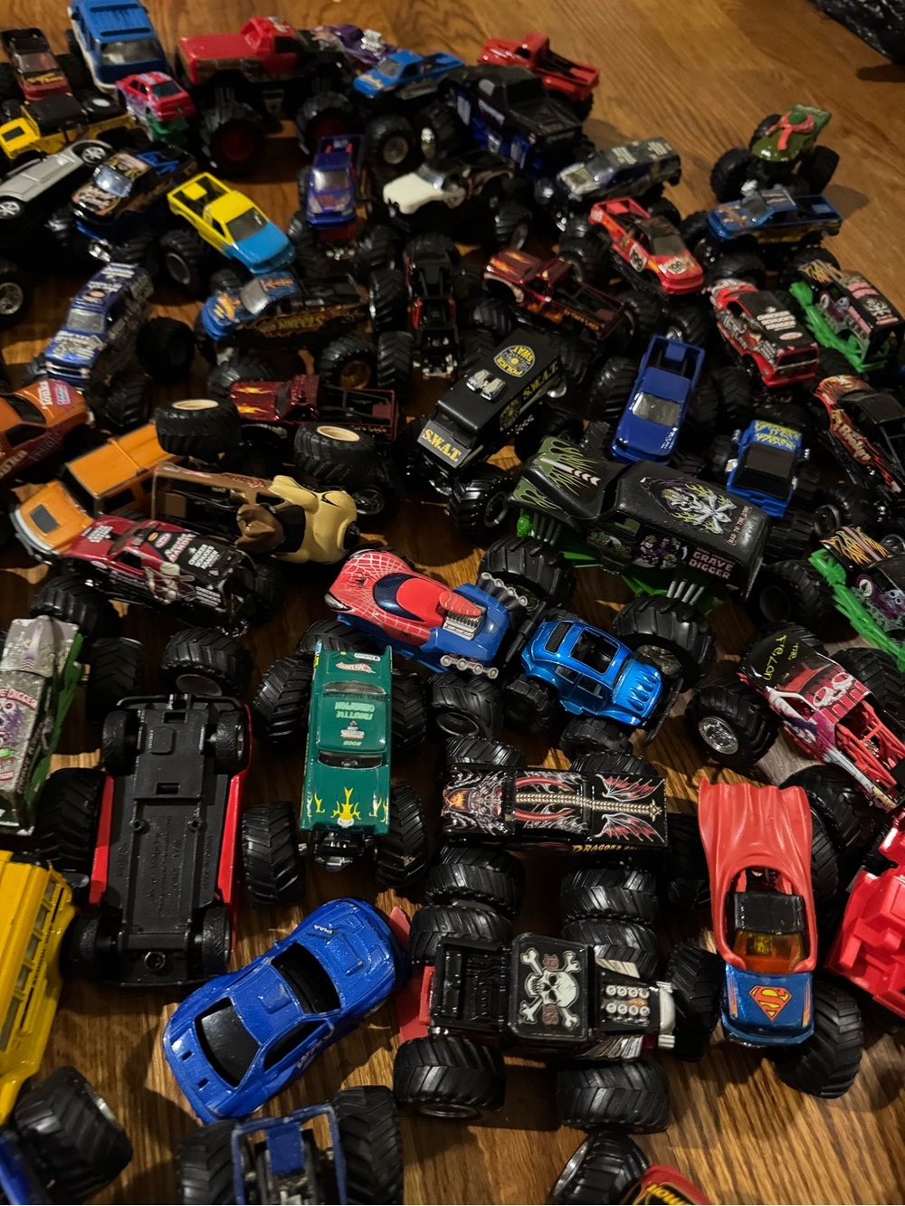 5 Random Monster Truck Mystery Bundle Mixed Toy Cars Monster Jam Style Lot 1 - Picture 4 of 9